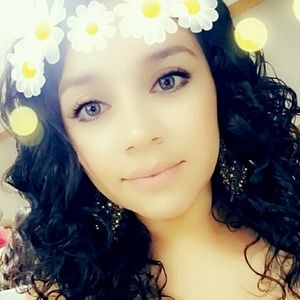 Meet your Posher, Marisa